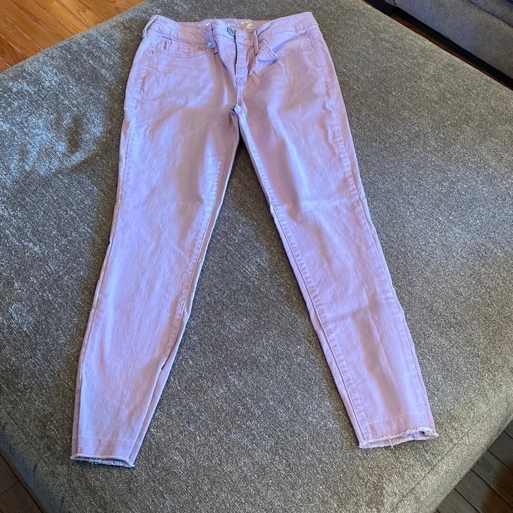 Seven7 womens lilac colored jeans; size 8